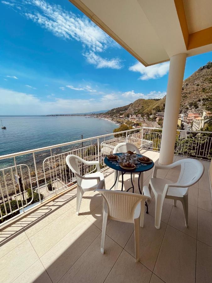 Baia Di Atlantide Lejlighed Taormina Eksteriør billede