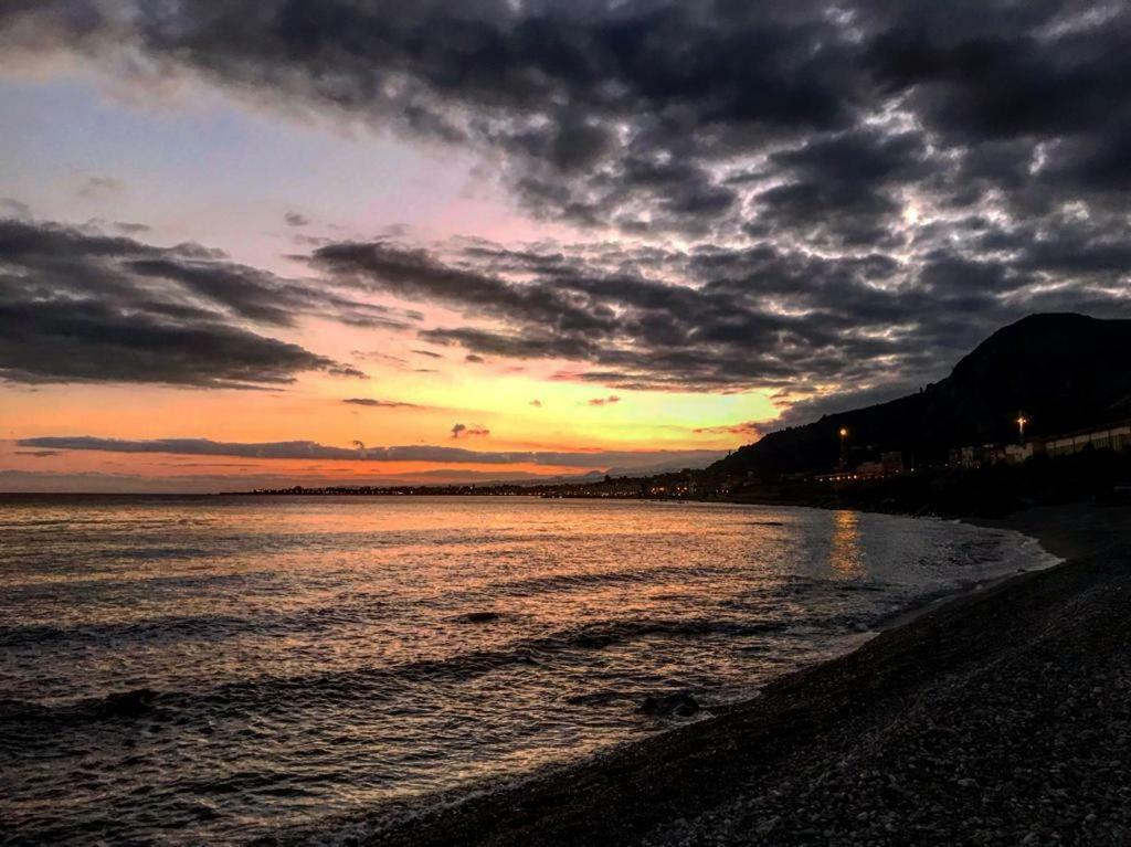 Baia Di Atlantide Lejlighed Taormina Eksteriør billede