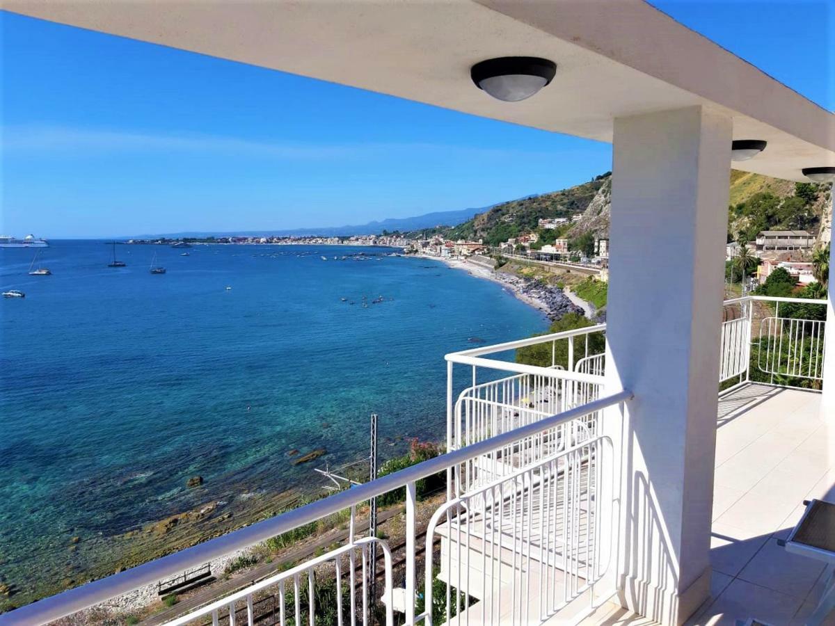 Baia Di Atlantide Lejlighed Taormina Eksteriør billede
